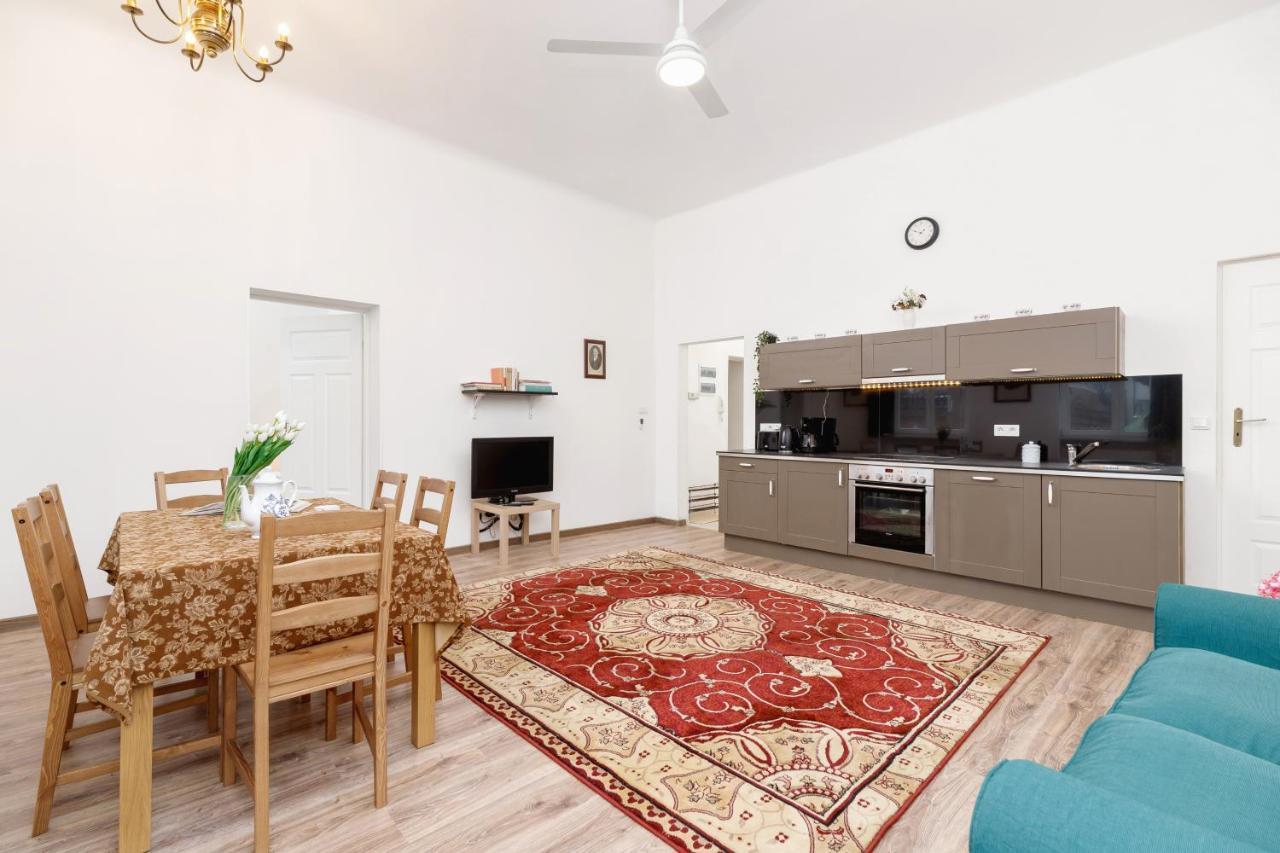 Apartment Pijarska Krakow By Noclegi Renters Eksteriør bilde