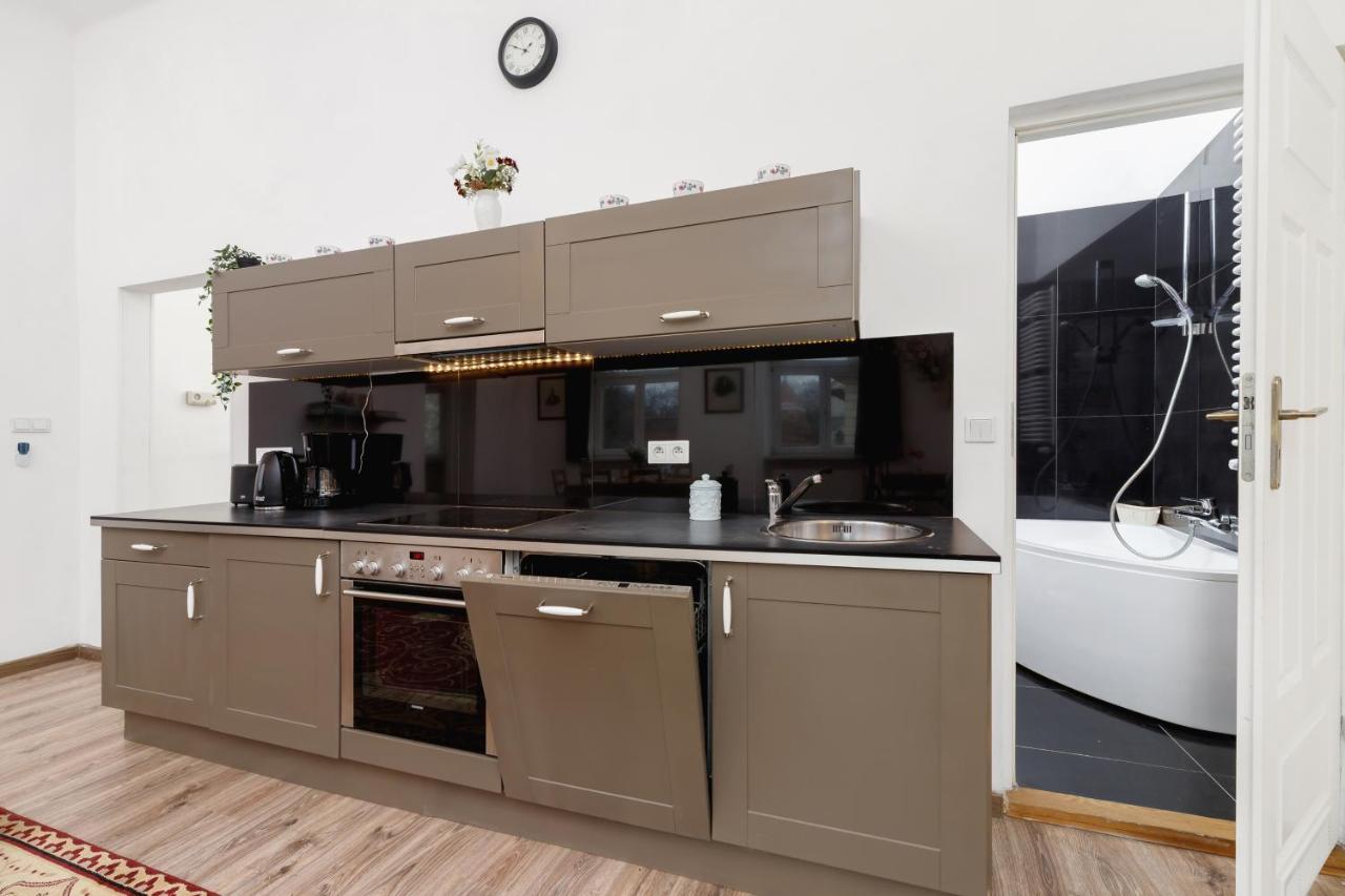 Apartment Pijarska Krakow By Noclegi Renters Eksteriør bilde